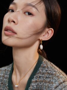 Niche-Design Pearl Earrings | Light Luxury Bridal Accessories - Image 3