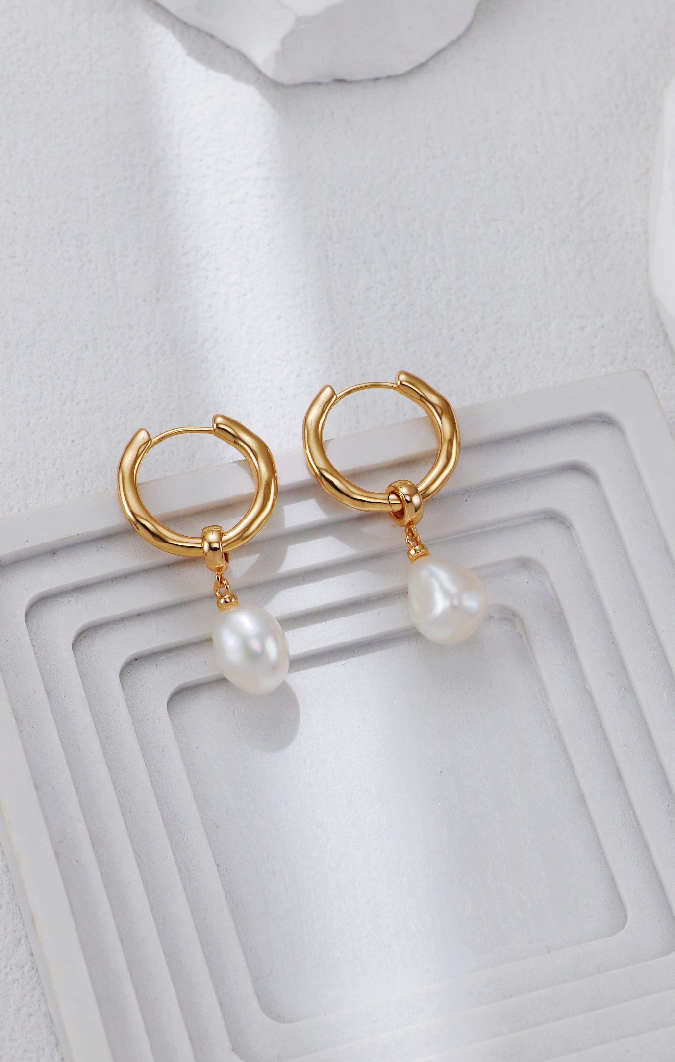 A must-have for timeless elegance | S925 silver baroque pearl earrings - Image 8
