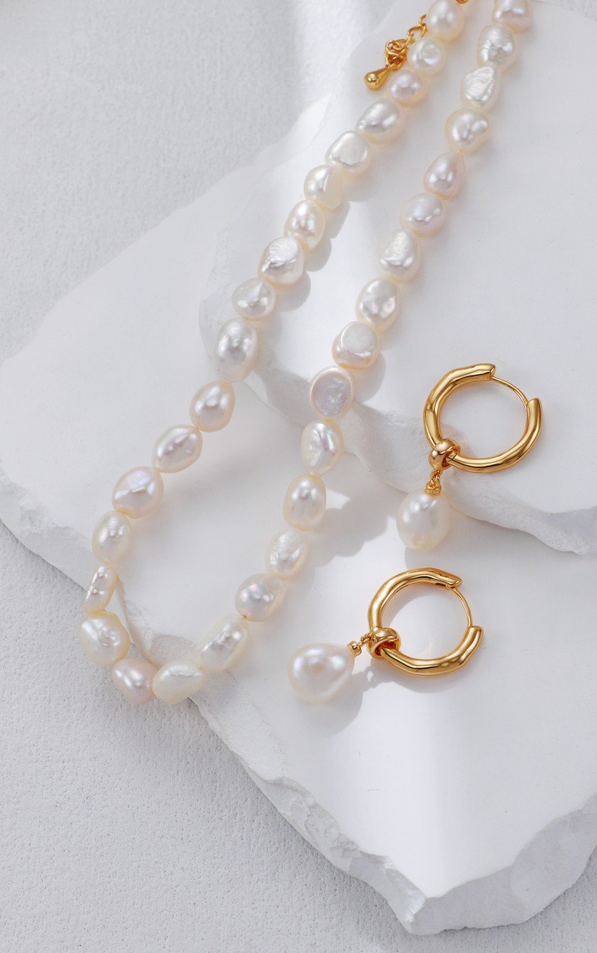 A must-have for timeless elegance | S925 silver baroque pearl earrings - Image 4