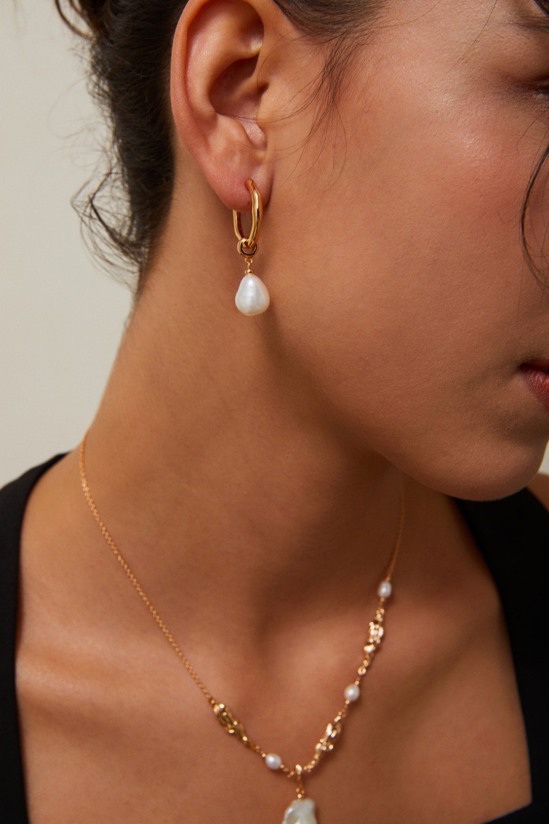 S925 silver and gold hoop earrings with baroque freshwater pearl drops for elegant everyday style