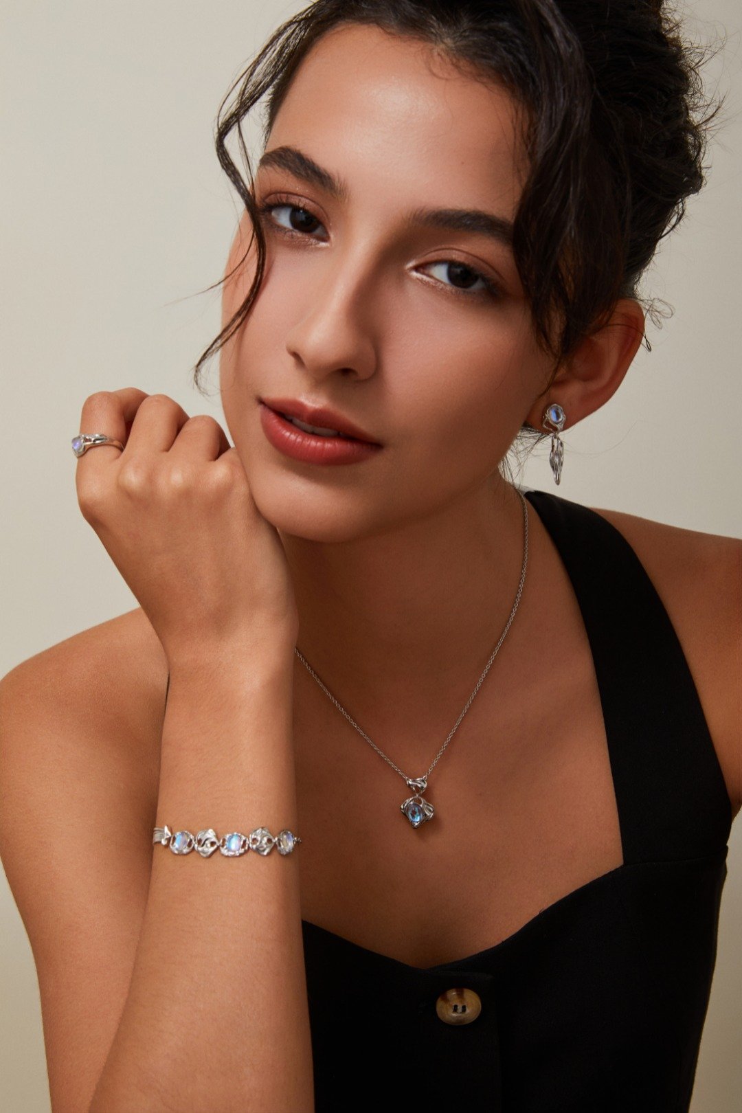 S925 silver vintage gold moonstone bracelet with iridescent gemstone links and adjustable chain