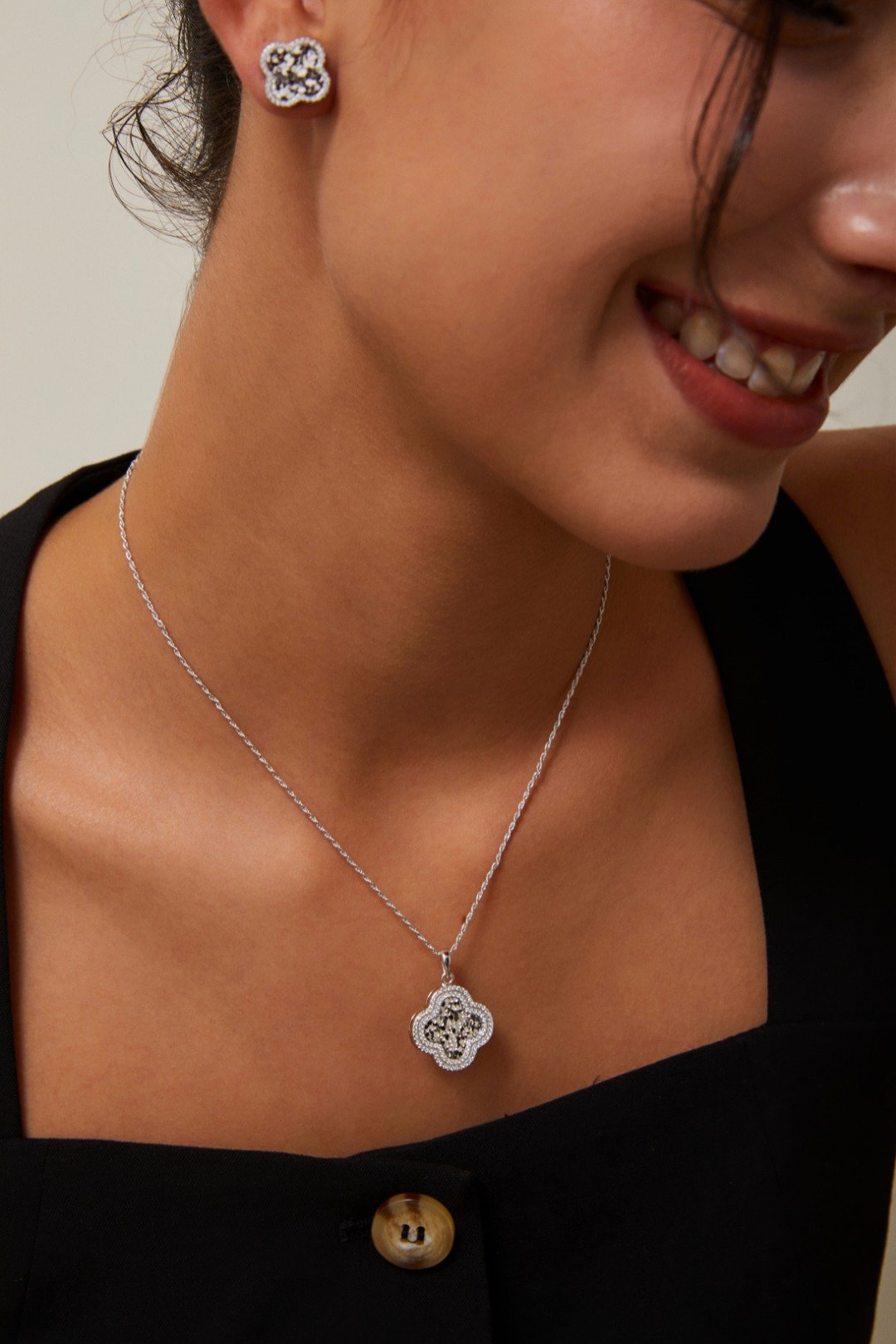 S925 silver four-leaf clover zircon earrings, CNC gold and silver stud earrings for women