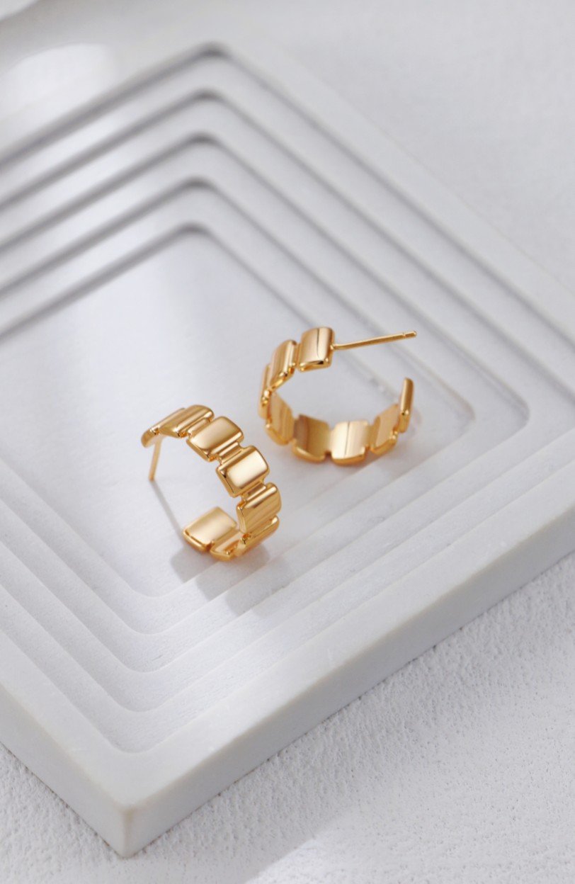 Modern Statement C-Hoop Earrings | S925 Silver Square Design - Image 8