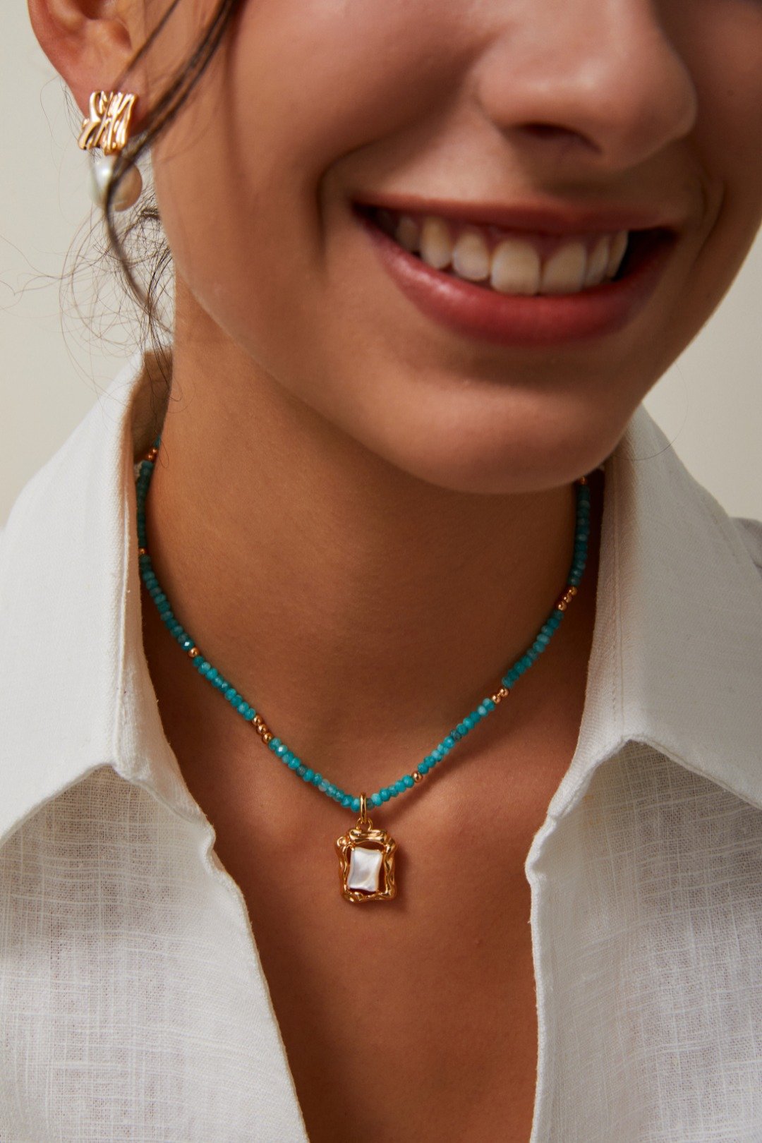 S925 silver amazonite beaded necklace with handmade white shell pendant in gold and silver