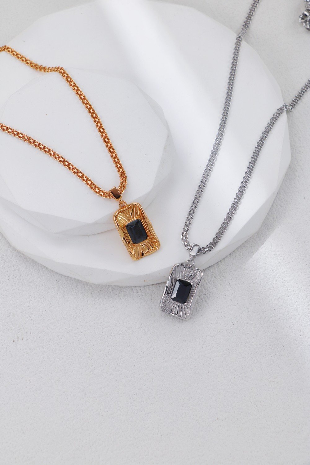 S925 silver tree texture black zircon pendant necklace, rectangular black stone necklace in gold and silver