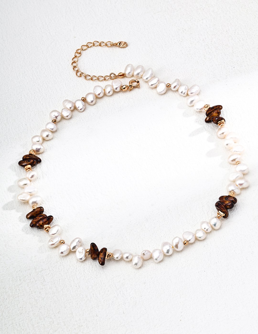 Chunky freshwater pearl necklace with Czech glass beads and retro gold S925 silver clasp